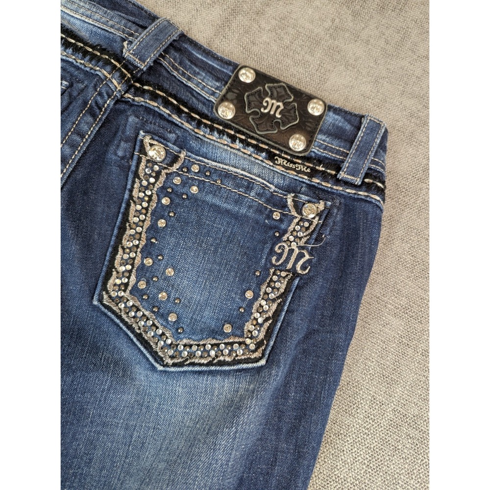 Miss Me Jeans Womens 29 (31x20) Denim Easy Crop Mid Rise Distressed Studded